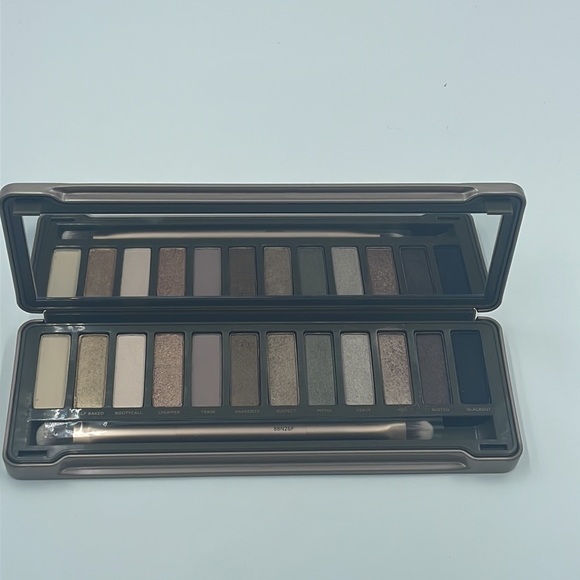 Urban Decay Naked The Perfect 3Some Vault - Picture 8 of 12